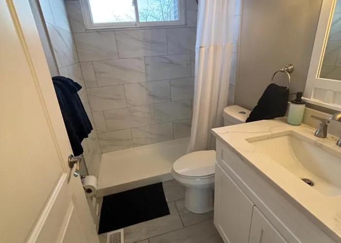 Сasa de vacaciones 5bd 3bth Sleeps 14 With Driveway Parking Arlington Heights